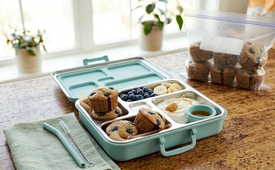 banana blueberry oat muffins​