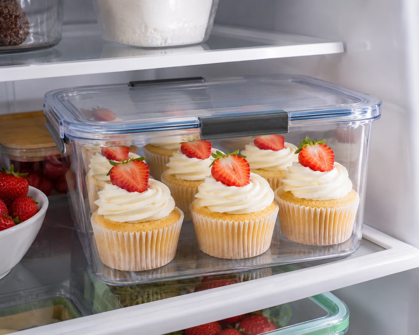 vanilla cupcakes with strawberry filling